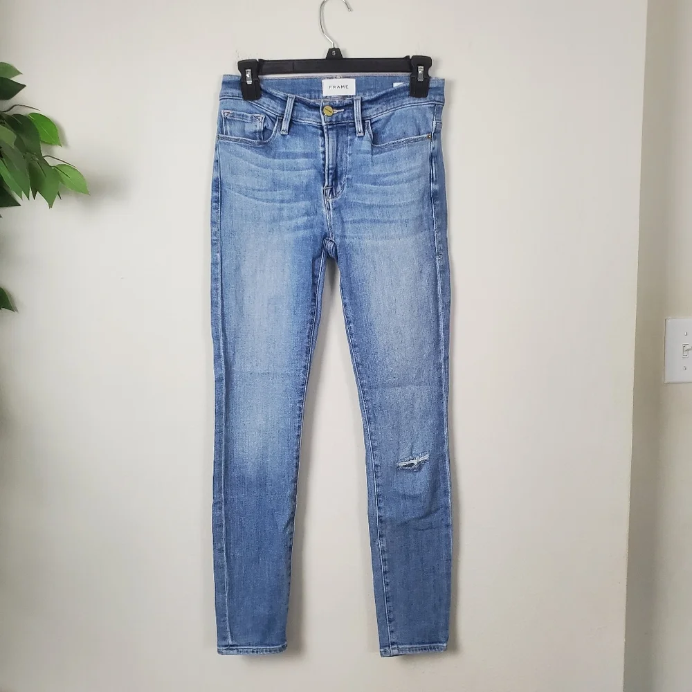 Frame Le Skinny De Jeanne Crop Distressed Light Wash Size 25 - Picture 2 of 14